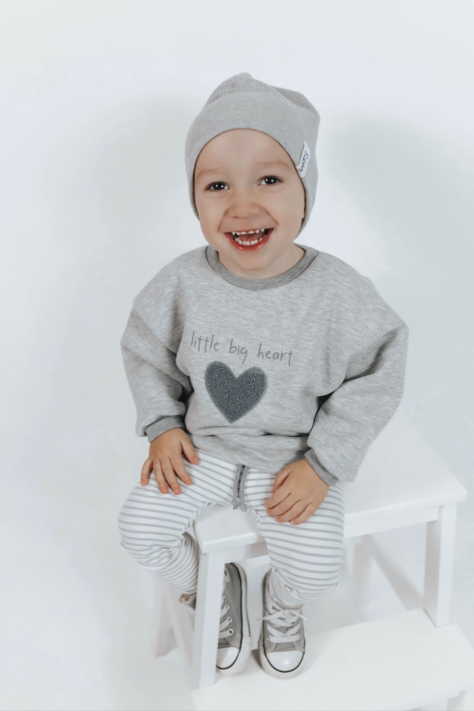 Sweater mit Herz – Bild 7