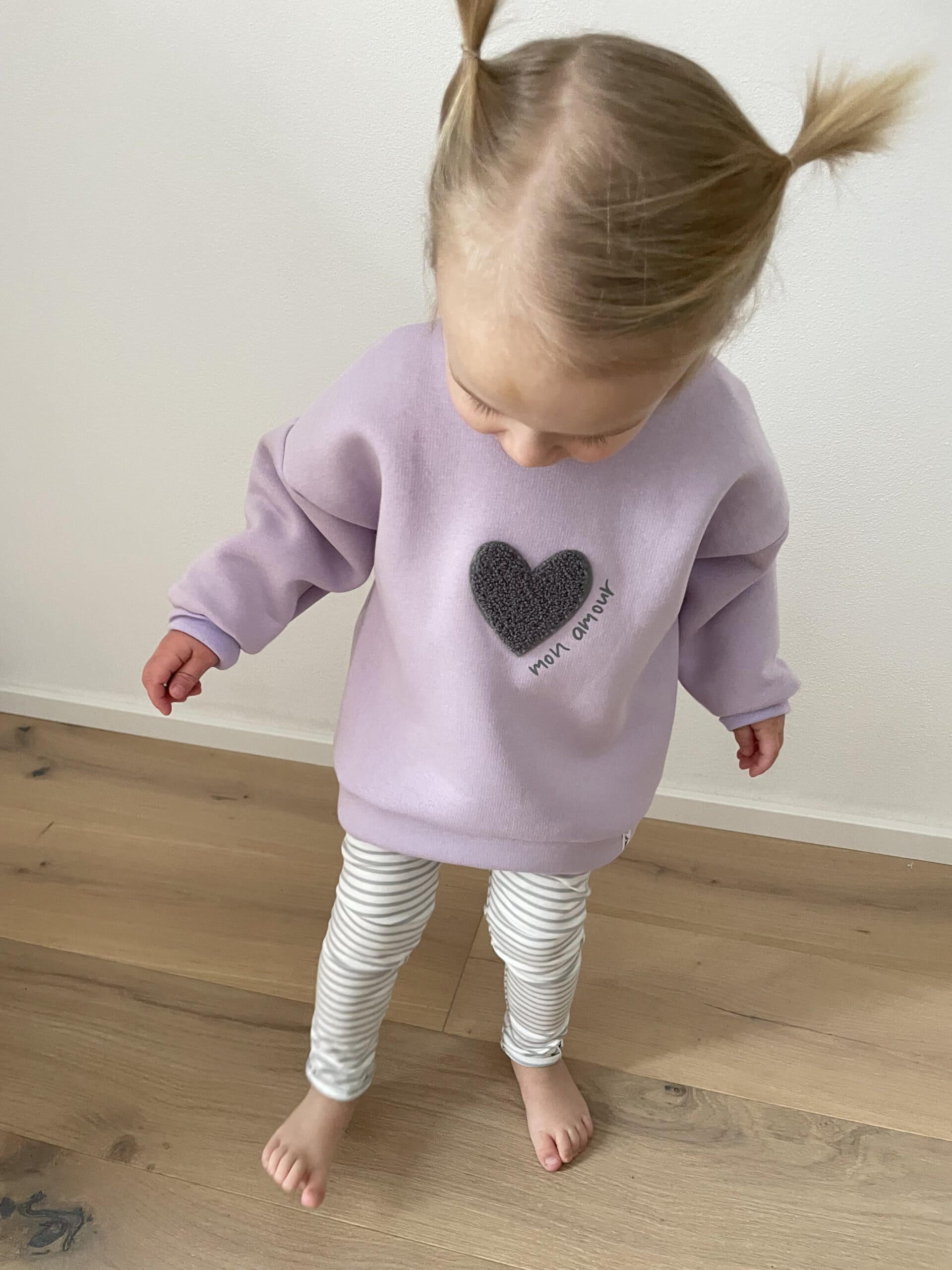 Sweater mit Herz – Bild 9