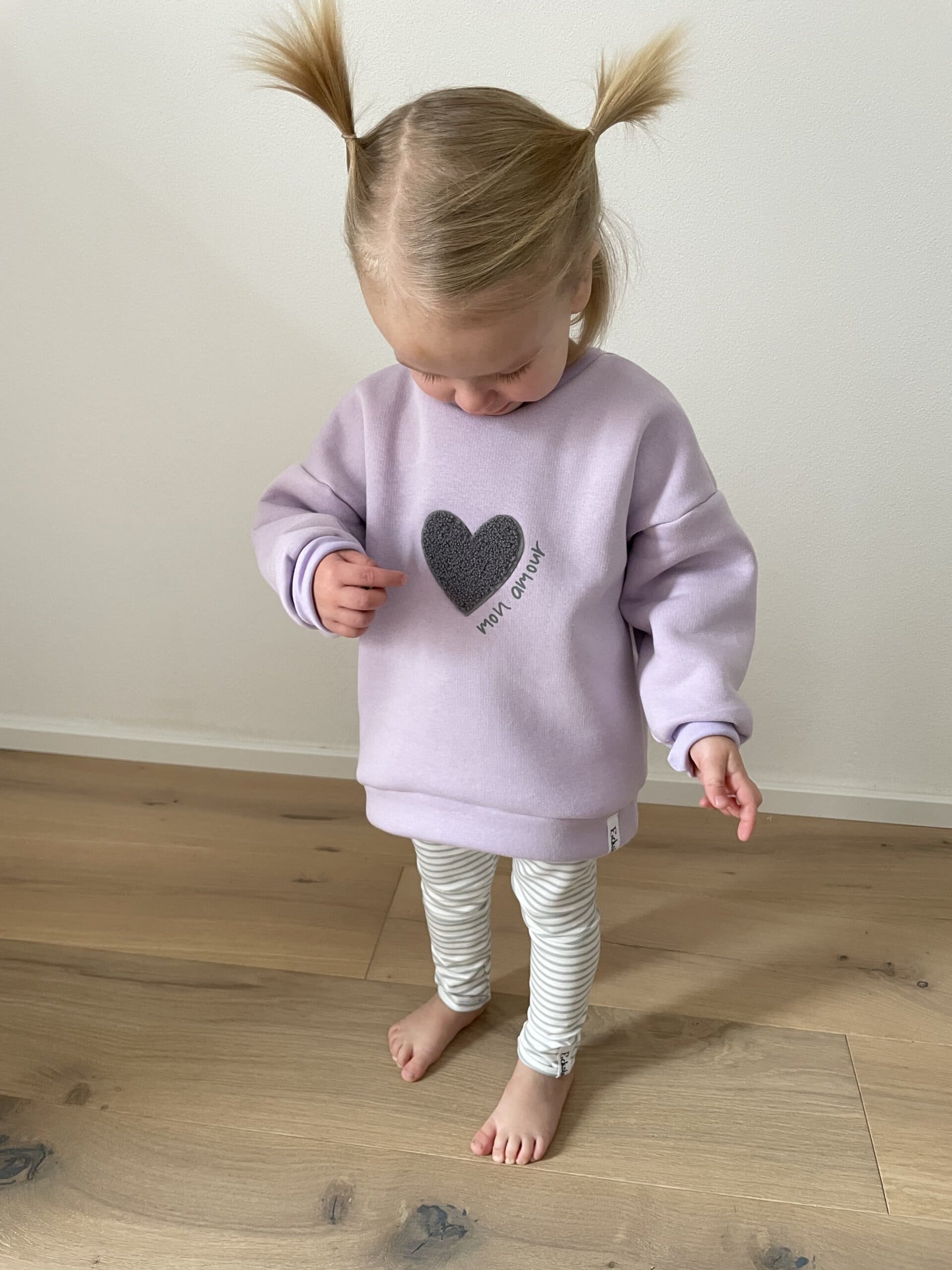 Sweater mit Herz – Bild 8